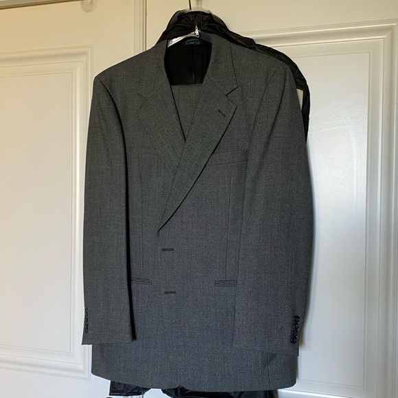 Dark Gray Burberrys Men’s Suit and Pants